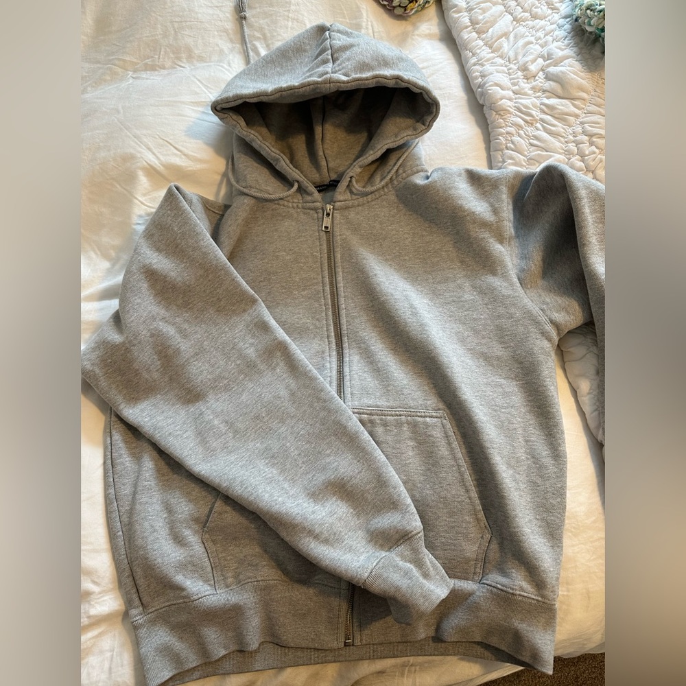 Brandy Melville Oversize Grey Zip Up Sweatshirt.
